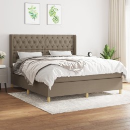 Boxspringbett mit Matratze...