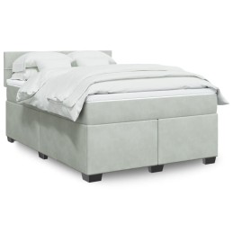 Boxspringbett mit Matratze...