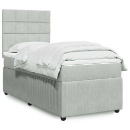 Boxspringbett mit Matratze...
