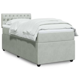 Boxspringbett mit Matratze...