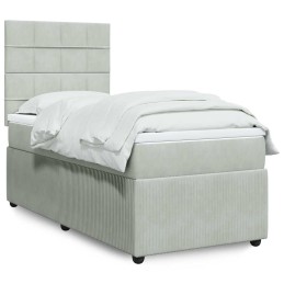 Boxspringbett mit Matratze...