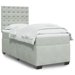 Boxspringbett mit Matratze...