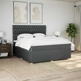 Boxspringbett mit Matratze...