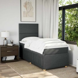 Boxspringbett mit Matratze...