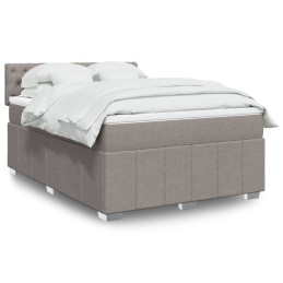 Boxspringbett mit Matratze...