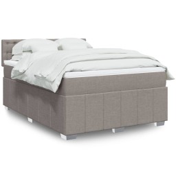 Boxspringbett mit Matratze...