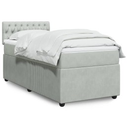 Boxspringbett mit Matratze...