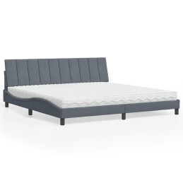 Bett mit Matratze...