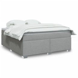 Boxspringbett mit Matratze...