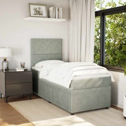 Boxspringbett mit Matratze...