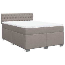 Boxspringbett mit Matratze...