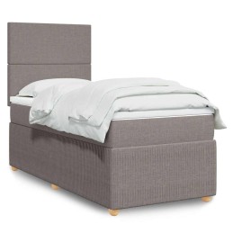 Boxspringbett mit Matratze...