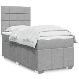 Boxspringbett mit Matratze...
