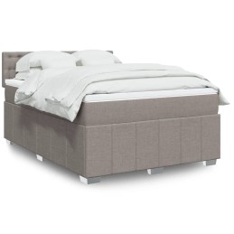 Boxspringbett mit Matratze...
