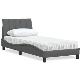 Bett mit Matratze...