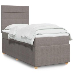 Boxspringbett mit Matratze...