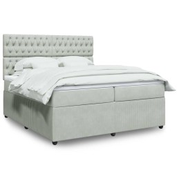 Boxspringbett mit Matratze...