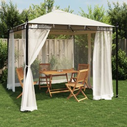 Pavillon mit Netzwänden...