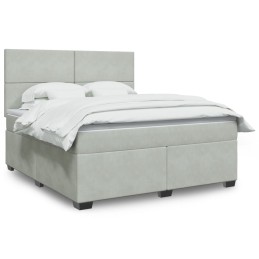 Boxspringbett mit Matratze...
