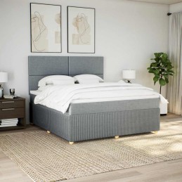 Boxspringbett mit Matratze...