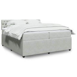 Boxspringbett mit Matratze...
