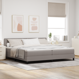 Boxspringbett mit Matratze...