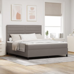 Boxspringbett mit Matratze...