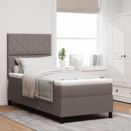Boxspringbett mit Matratze...