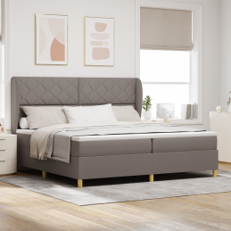 Boxspringbett mit Matratze...