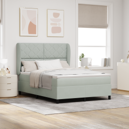 Boxspringbett mit Matratze...