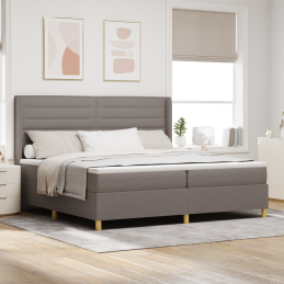 Boxspringbett mit Matratze...