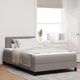 Boxspringbett mit Matratze...