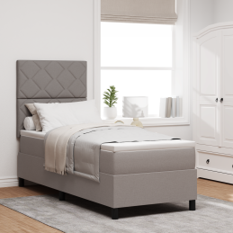 Boxspringbett mit Matratze...