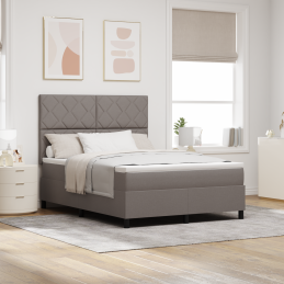 Boxspringbett mit Matratze...