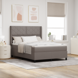 Boxspringbett mit Matratze...