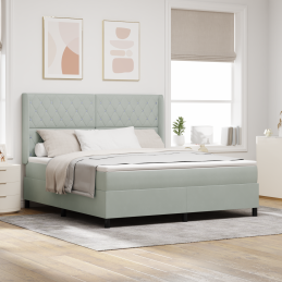 Boxspringbett mit Matratze...
