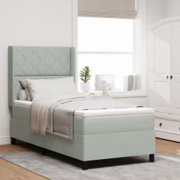 Boxspringbett mit Matratze...