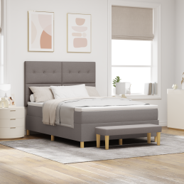 Boxspringbett mit Matratze...