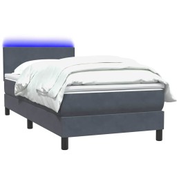 Boxspringbett mit Matratze...