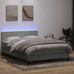 Boxspringbett mit Matratze...