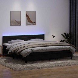 Boxspringbett mit Matratze...