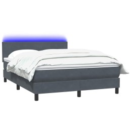Boxspringbett mit Matratze...