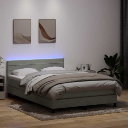 Boxspringbett mit Matratze...