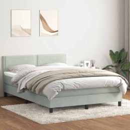 Boxspringbett mit Matratze...
