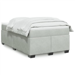 Boxspringbett mit Matratze...