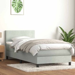 Boxspringbett mit Matratze...