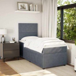 Boxspringbett mit Matratze...