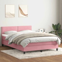 Boxspringbett mit Matratze...