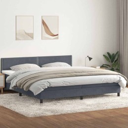 Boxspringbett mit Matratze...