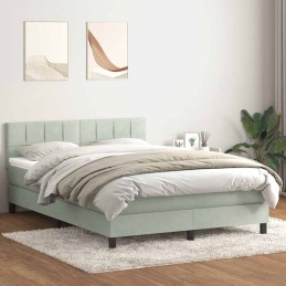 Boxspringbett mit Matratze...